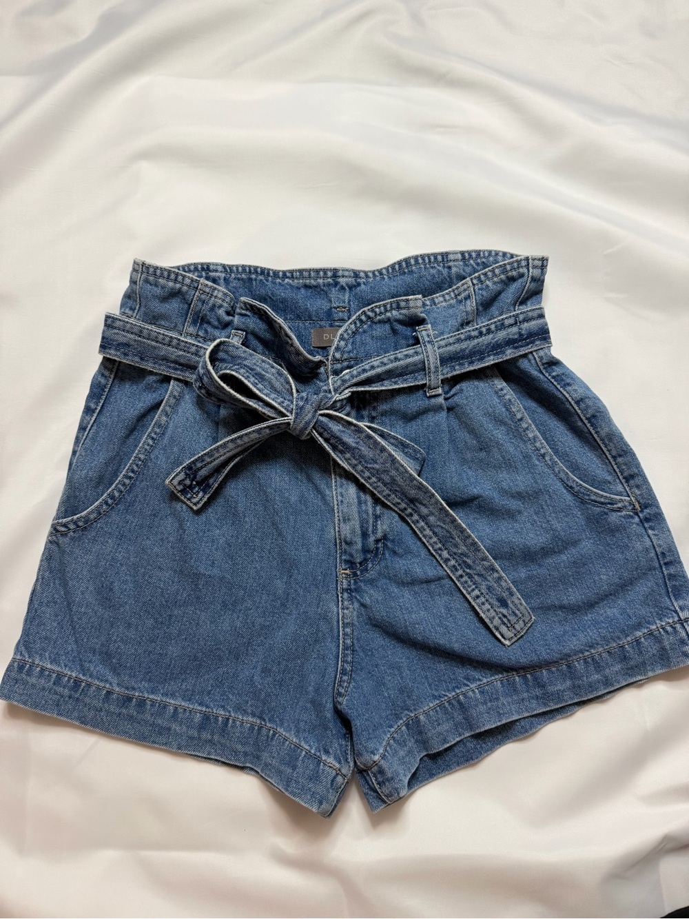 DL 1961 Paper Bag Waist Utility Short Skylight Wash